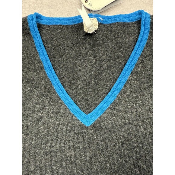 NWT Qi Cashmere Sweater Women Small Gray Blue Trim V Neck 100% Cashmere Pullover - Picture 10 of 16